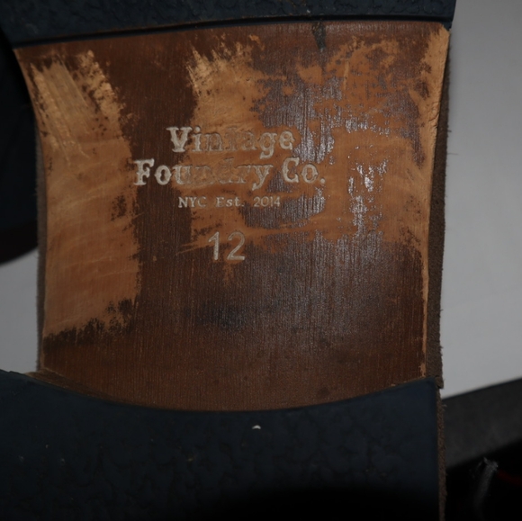 Men's Tan Chelsea Boots - Picture 10 of 10